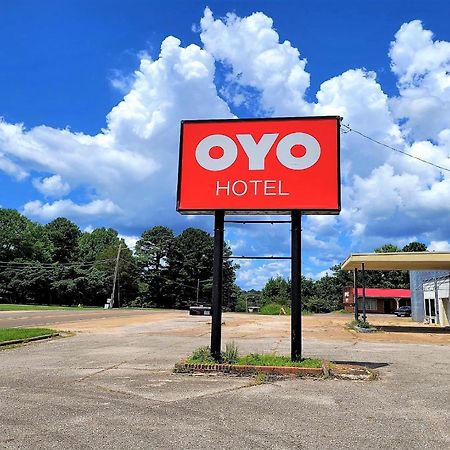 Oyo Hotel Holly Springs Ms 外观 照片