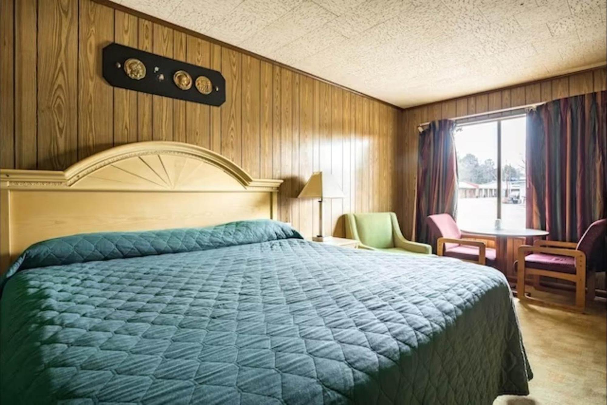 Oyo Hotel Holly Springs Ms 外观 照片